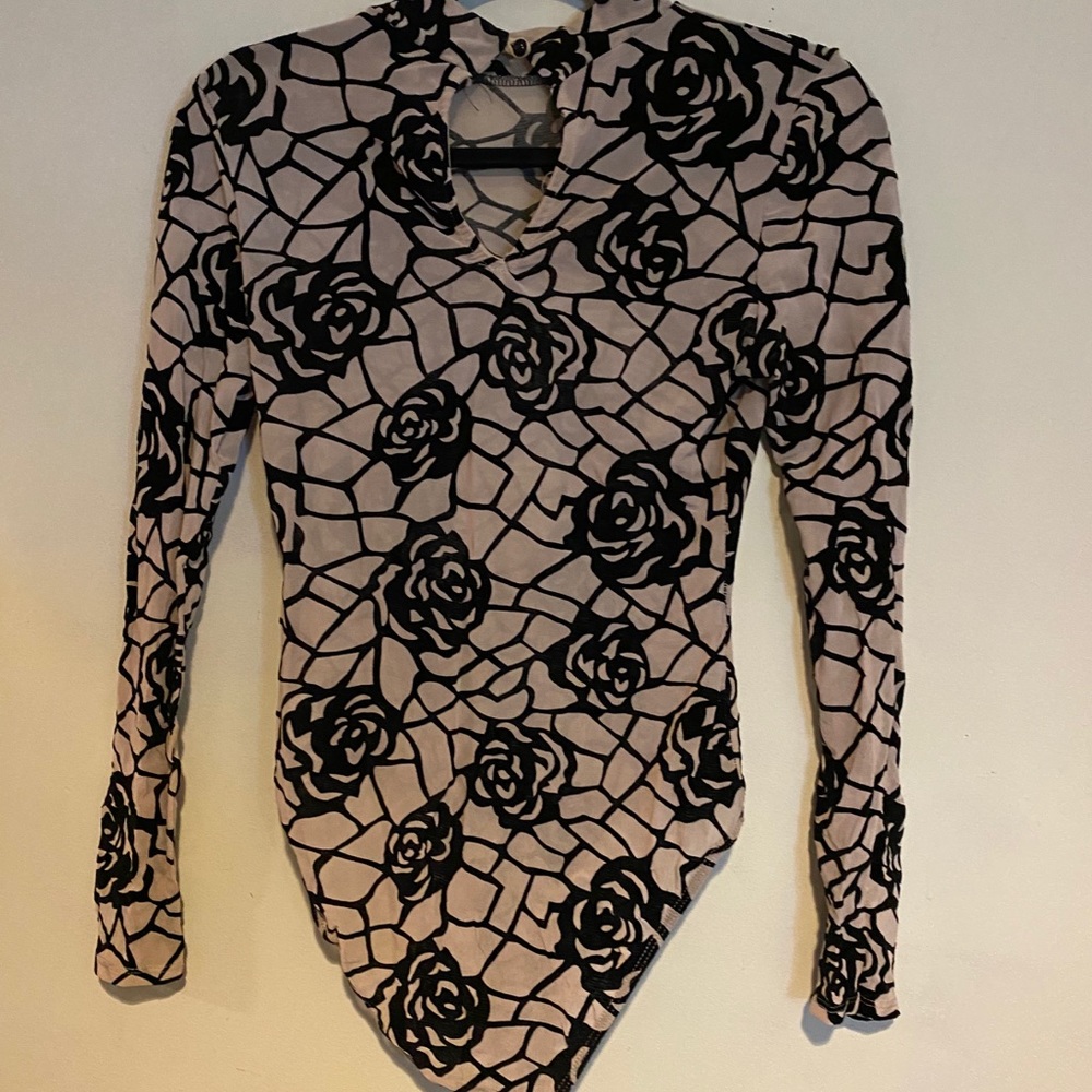 Rose Patterned Body Suit - Picture 2 of 2